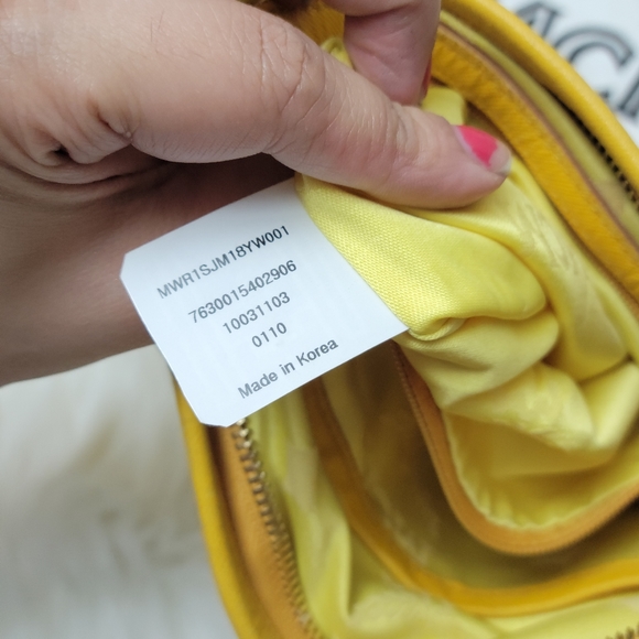 100% Authentic MCM small crossbody bag - Picture 6 of 12